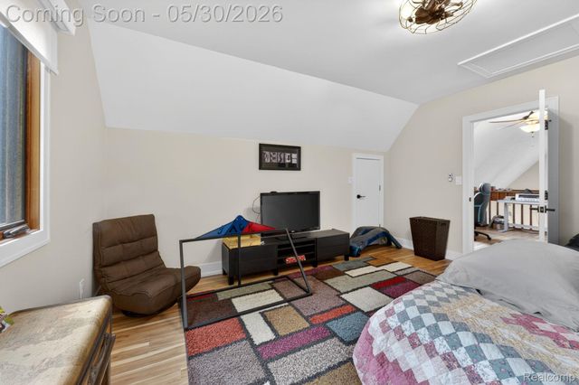 1280 Petts Road, Fenton Charter Township, MI 48430