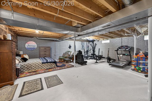 1280 Petts Road, Fenton Charter Township, MI 48430
