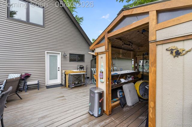 1280 Petts Road, Fenton Charter Township, MI 48430