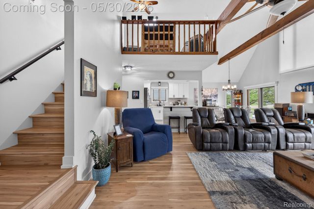 1280 Petts Road, Fenton Charter Township, MI 48430