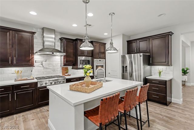 10432 Doman Avenue, Las Vegas, NV 89166
