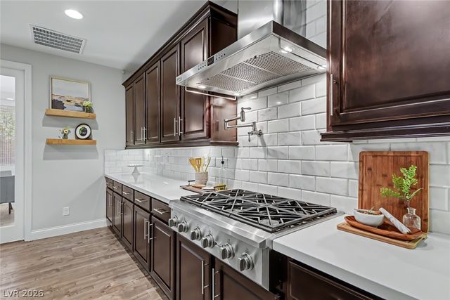 10432 Doman Avenue, Las Vegas, NV 89166