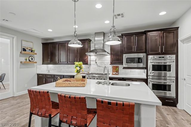10432 Doman Avenue, Las Vegas, NV 89166