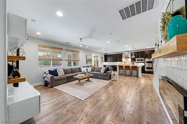 10432 Doman Avenue, Las Vegas, NV 89166