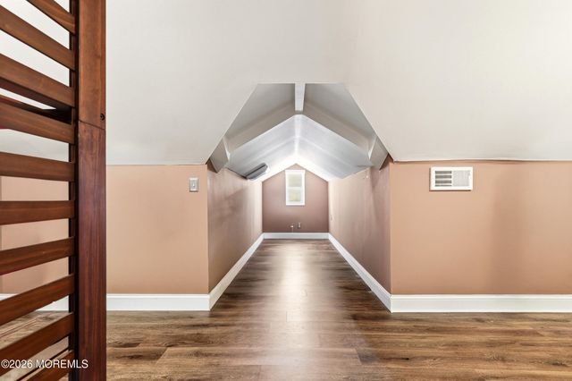 8 Snowdrift Lane, Howell, NJ 07731