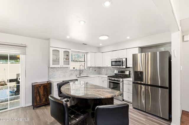 8 Snowdrift Lane, Howell, NJ 07731