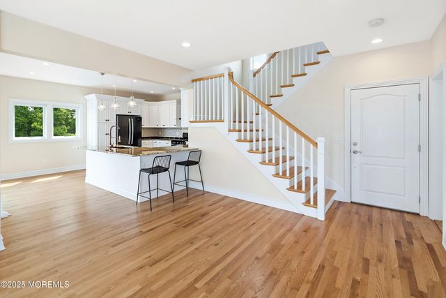 3 Grant Avenue, Rumson, NJ 07760