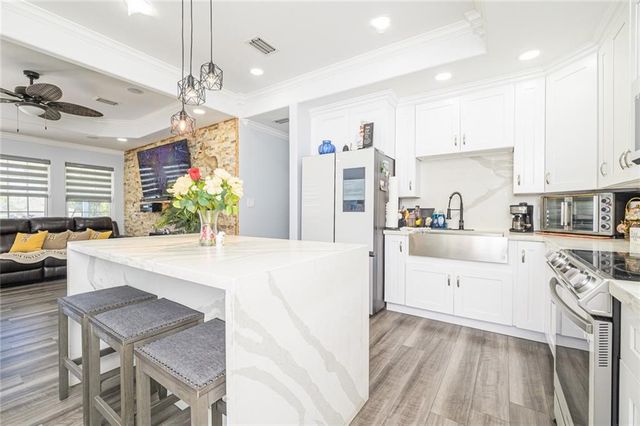 2774 Dallas Ave, Ingleside, TX 78362