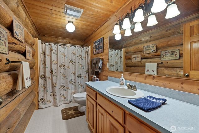 31116 Webster Road E, Eatonville, WA 98328