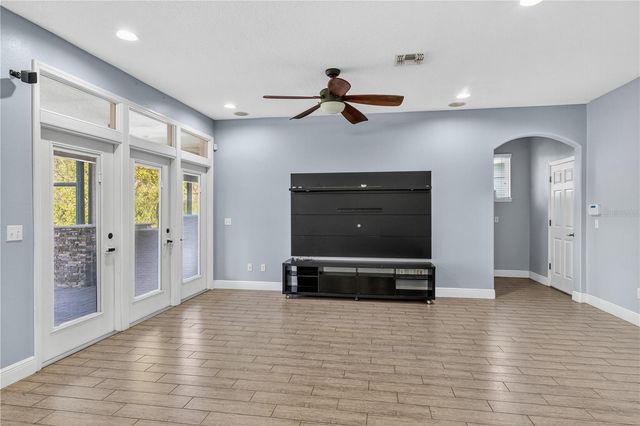 1204 LEXINGTON AVENUE, Davenport, FL 33837