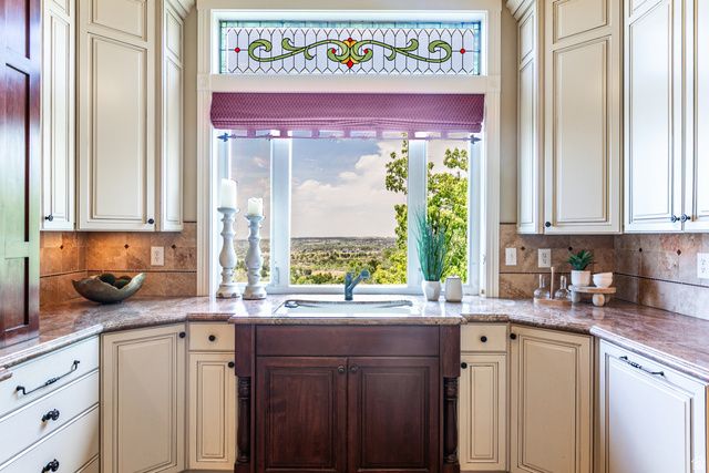 3237 TWIN PEAKS DR, Layton, UT 84040