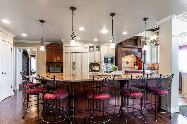 3237 TWIN PEAKS DR, Layton, UT 84040