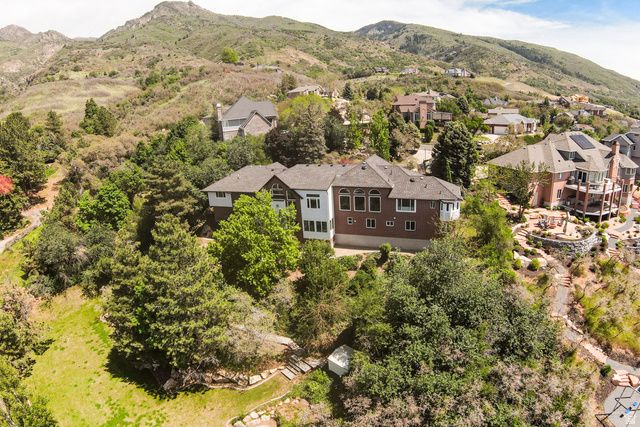 3237 TWIN PEAKS DR, Layton, UT 84040