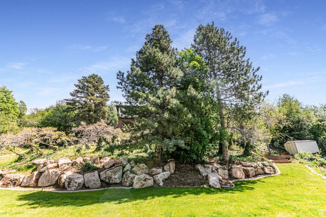 3237 TWIN PEAKS DR, Layton, UT 84040
