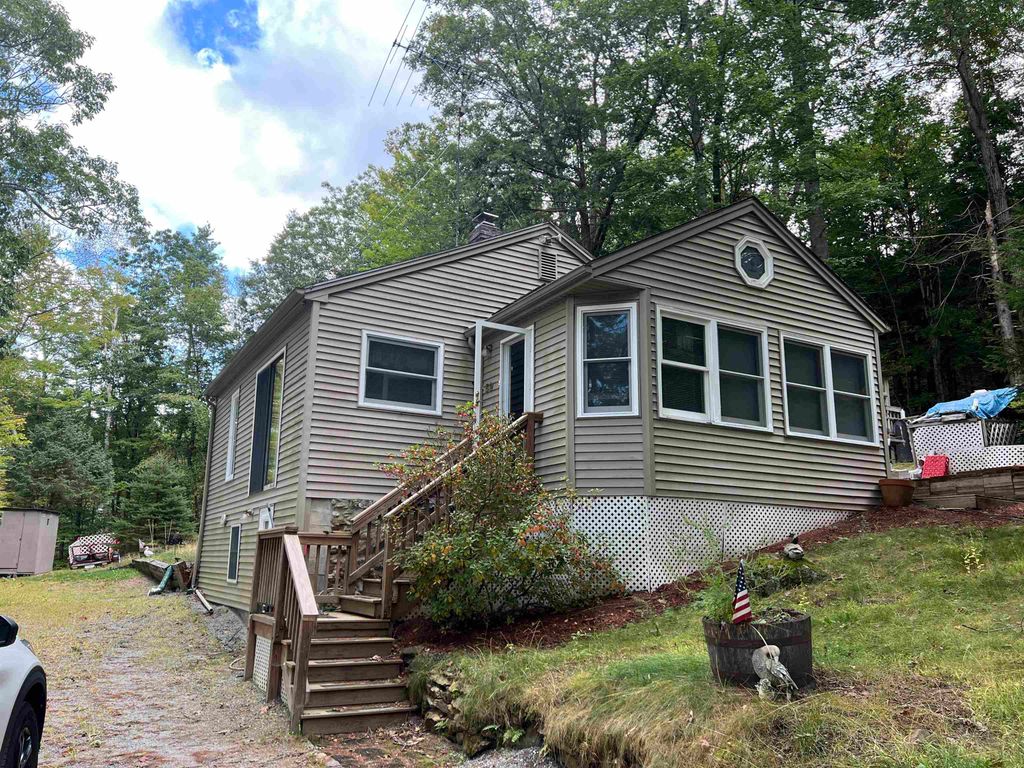 59 East Shore Drive, Weare, NH 03281
