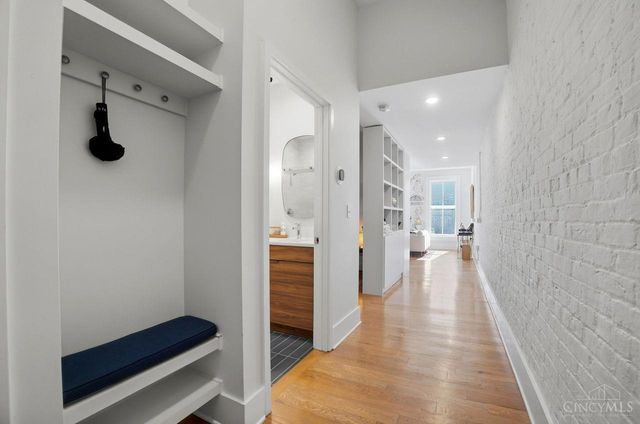 33 E Court Street, Cincinnati, OH 45202