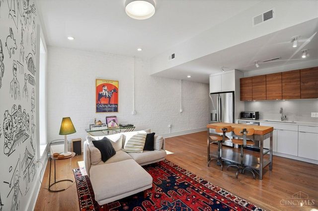 33 E Court Street, Cincinnati, OH 45202