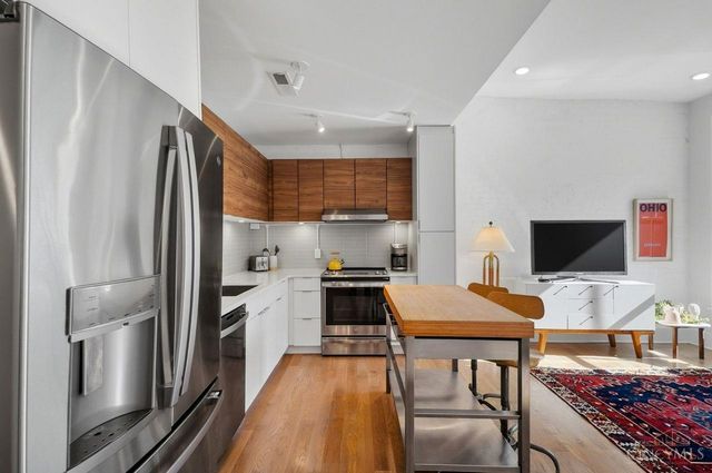 33 E Court Street, Cincinnati, OH 45202