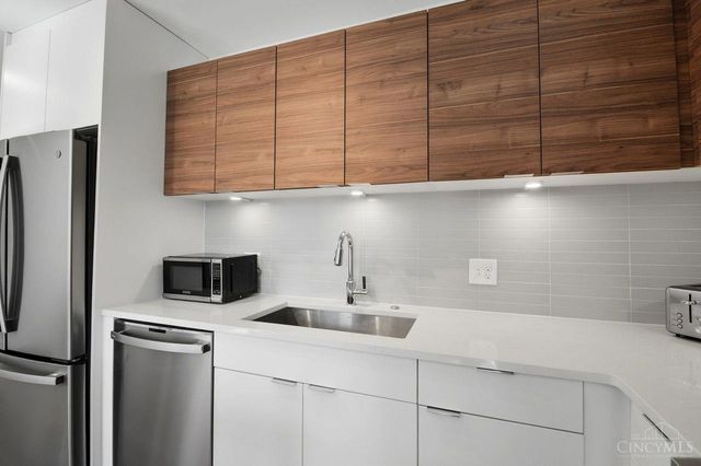 33 E Court Street, Cincinnati, OH 45202