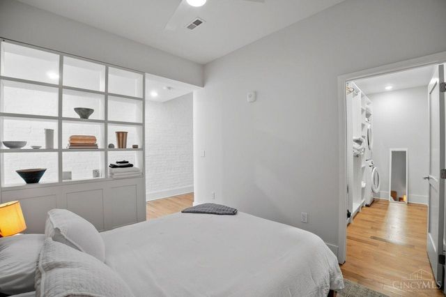 33 E Court Street, Cincinnati, OH 45202