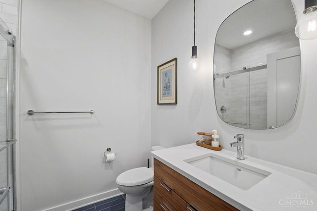 33 E Court Street, Cincinnati, OH 45202