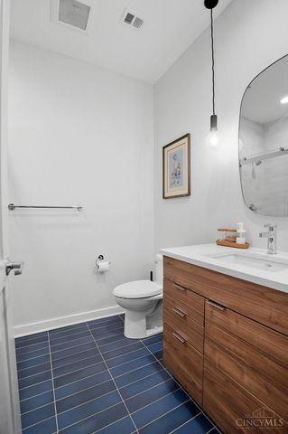 33 E Court Street, Cincinnati, OH 45202