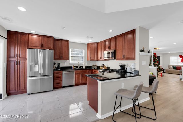 81 Wood Duck Court, Freehold, NJ 07728