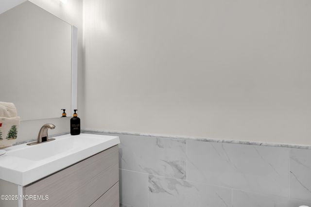 81 Wood Duck Court, Freehold, NJ 07728