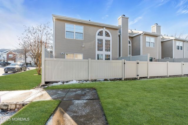 81 Wood Duck Court, Freehold, NJ 07728