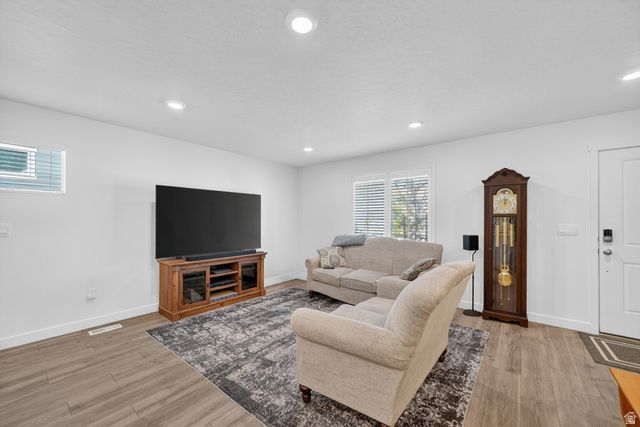 4064 S PITCHBLACK LN, Magna, UT 84044