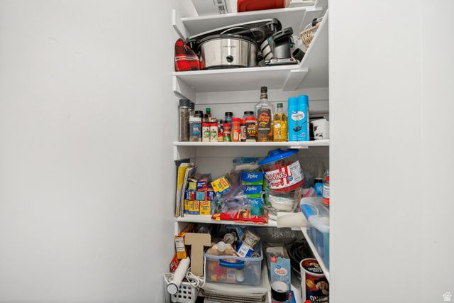 4064 S PITCHBLACK LN, Magna, UT 84044