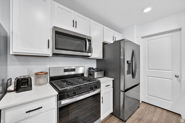 4064 S PITCHBLACK LN, Magna, UT 84044