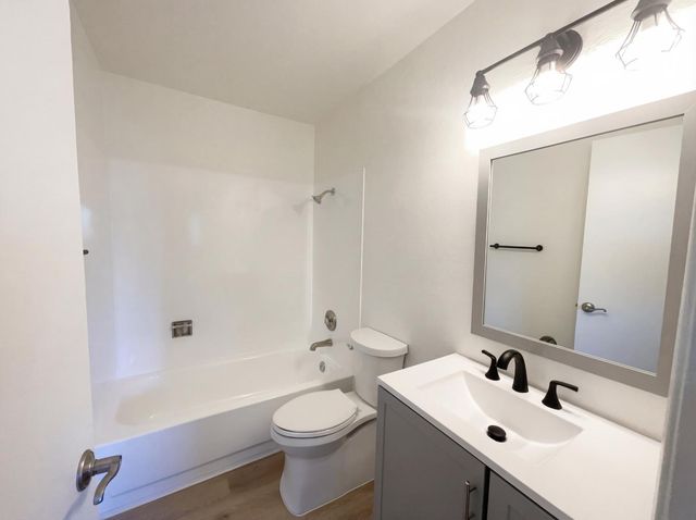 141 Sierra Woods Cir, Folsom, CA 95630