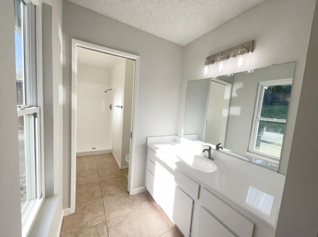 141 Sierra Woods Cir, Folsom, CA 95630