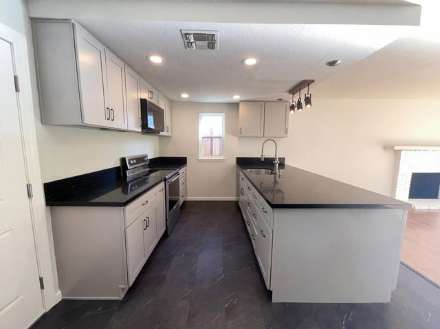 141 Sierra Woods Cir, Folsom, CA 95630