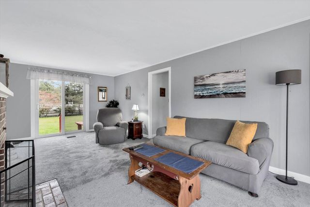 7 Queens Bay Lane, Buzzards Bay, MA 02532