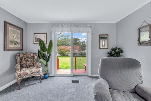 7 Queens Bay Lane, Buzzards Bay, MA 02532
