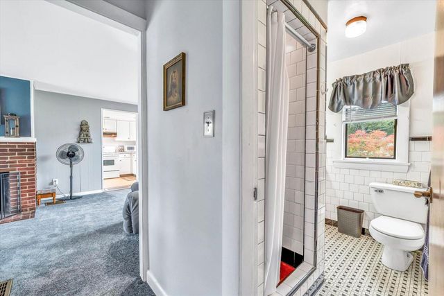 7 Queens Bay Lane, Buzzards Bay, MA 02532