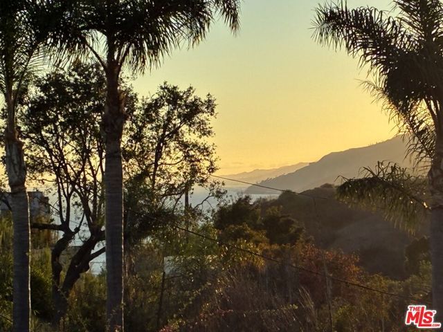 533 Mount Holyoke Avenue, Los Angeles, CA 90272