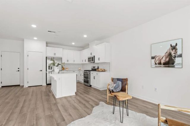 319 MINNEOLA PLACE, Fallbrook, CA 92028