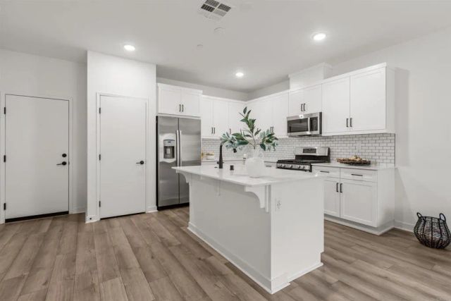 319 MINNEOLA PLACE, Fallbrook, CA 92028