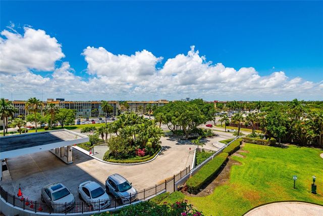 600 Three Islands Blvd 402, Hallandale Beach, FL 33009