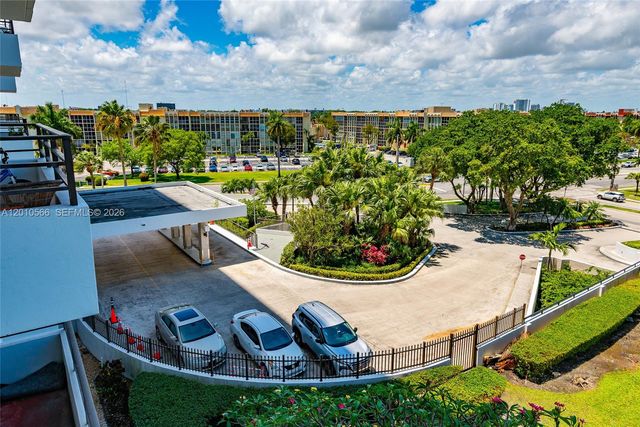 600 Three Islands Blvd 402, Hallandale Beach, FL 33009