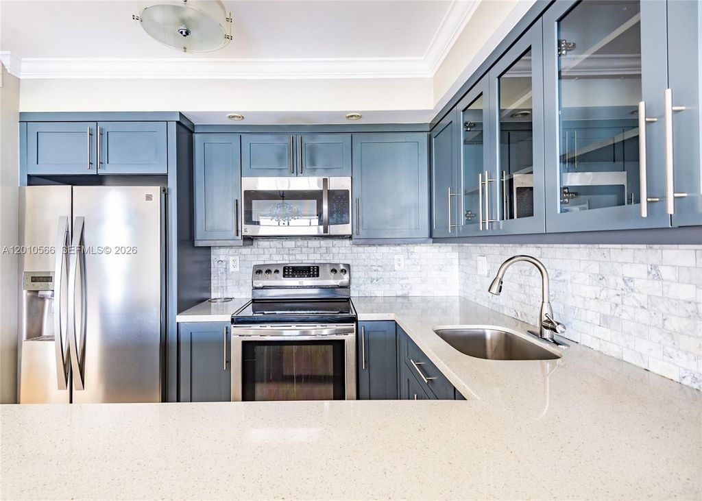 600 Three Islands Blvd 402, Hallandale Beach, FL 33009