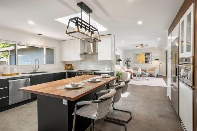 1749 Lake Street, San Mateo, CA 94403