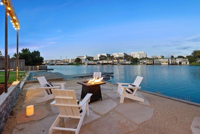 1749 Lake Street, San Mateo, CA 94403