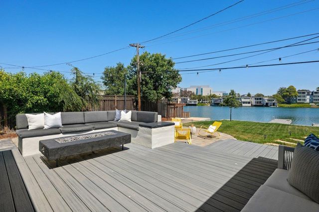 1749 Lake Street, San Mateo, CA 94403