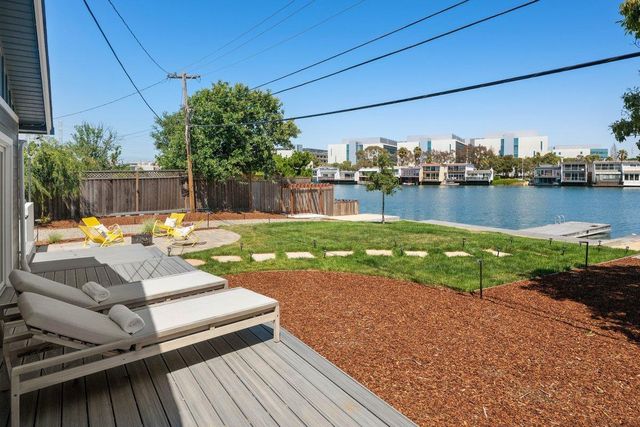 1749 Lake Street, San Mateo, CA 94403