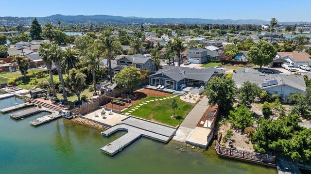 1749 Lake Street, San Mateo, CA 94403