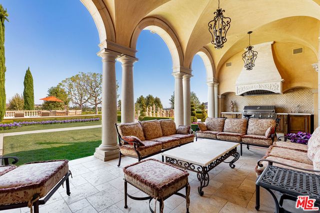 25305 Prado De La Felicidad, Calabasas, CA 91302